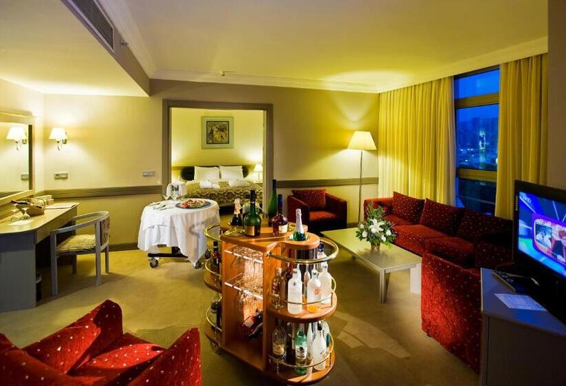 בית מלון כפרי Fantasia Deluxe