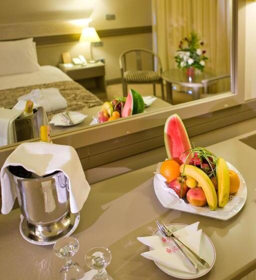 בית מלון כפרי Fantasia Deluxe