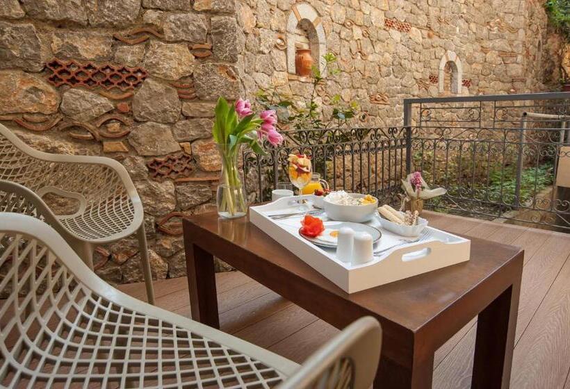 فندق Fedriades Delphi