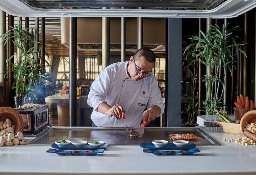 Hotel Four Seasons  Cairo At The First Residence