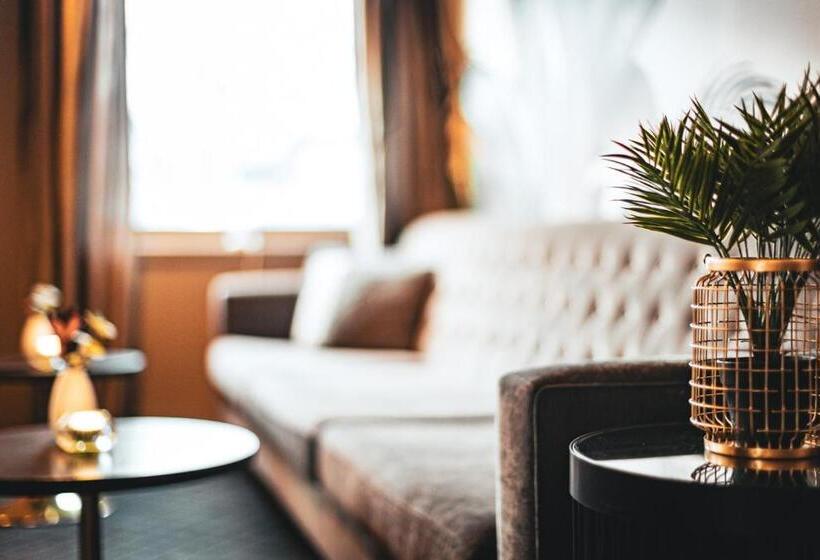 Frøken Skjolds Hotel Lyngengården