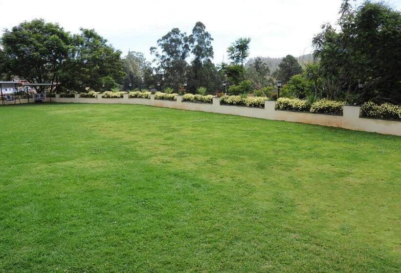 هتل Gem Park Ooty