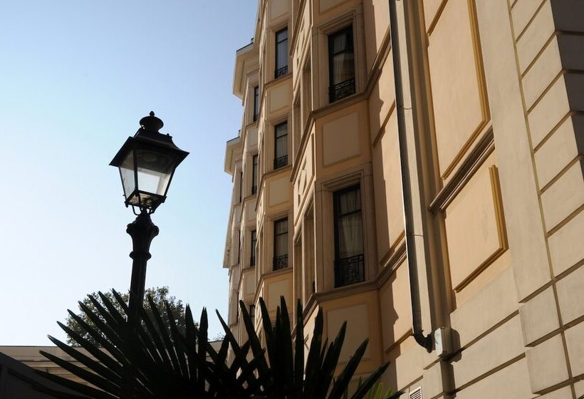 هتل Grand Visconti Palace