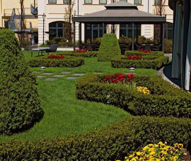 هتل Grand Visconti Palace