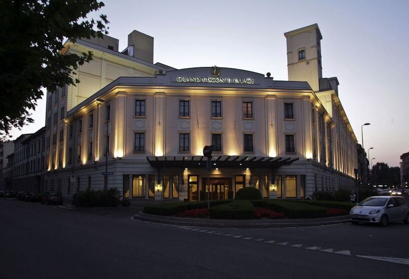 هتل Grand Visconti Palace