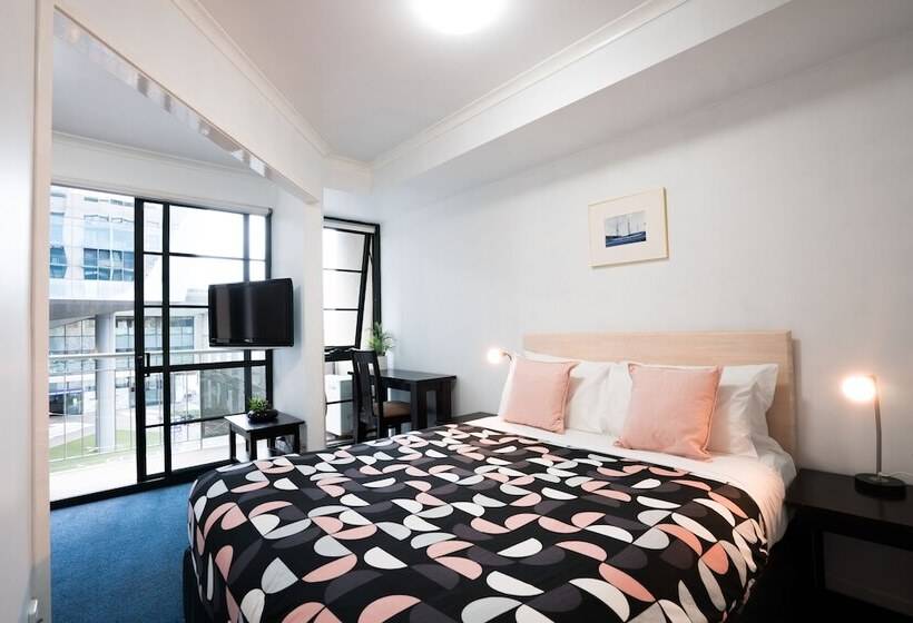 בית מלון כפרי Harbourview Apartment