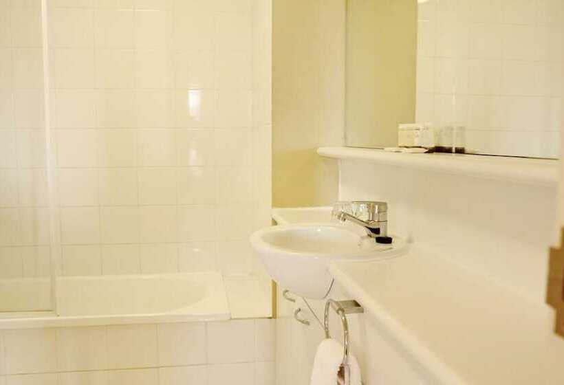 בית מלון כפרי Harbourview Apartment