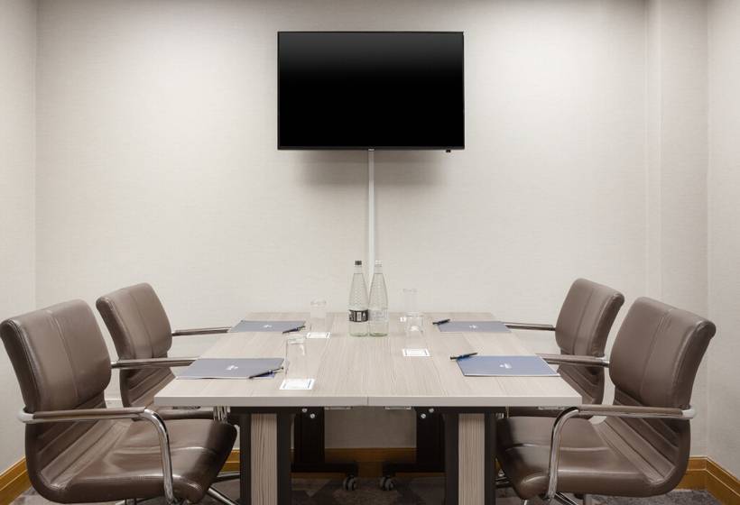 Отель Hilton York