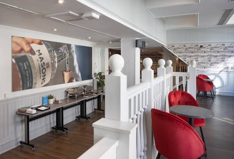 Отель Hilton York