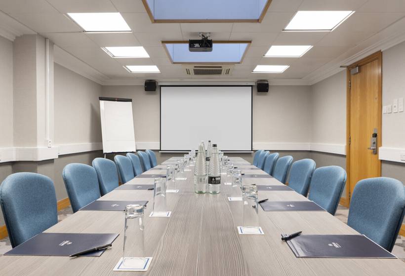 Отель Hilton York