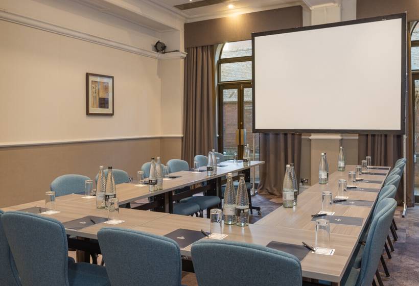 Отель Hilton York