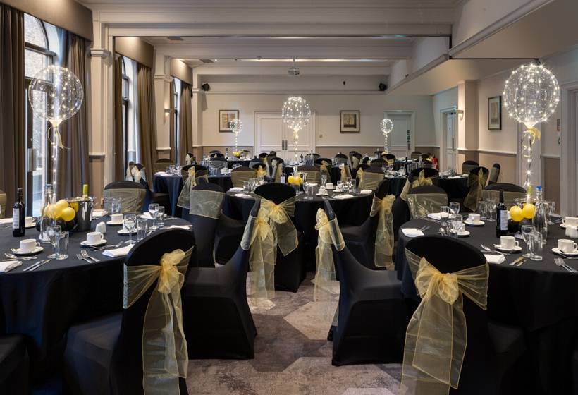 Отель Hilton York