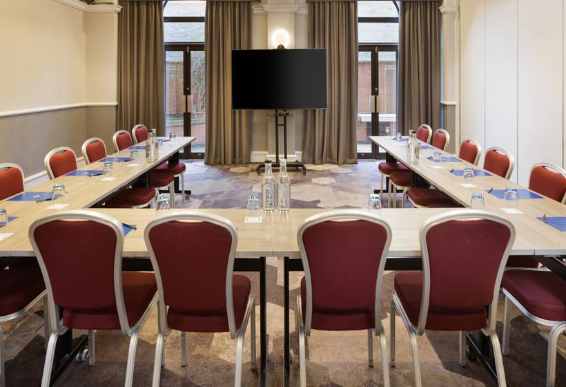 Отель Hilton York