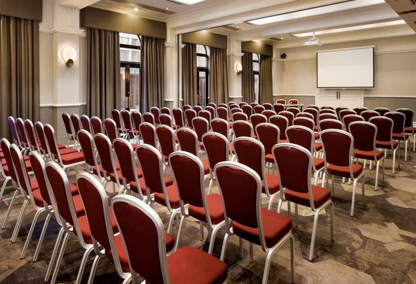 Отель Hilton York