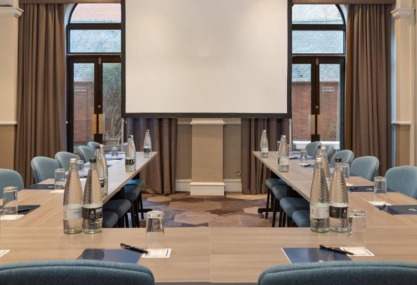 Отель Hilton York