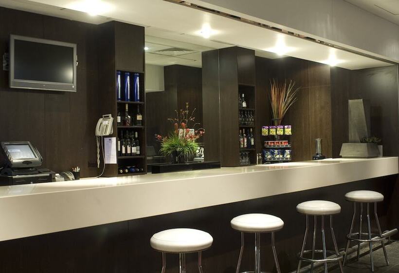 فندق Holiday Inn Melbourne Airport, An Ihg