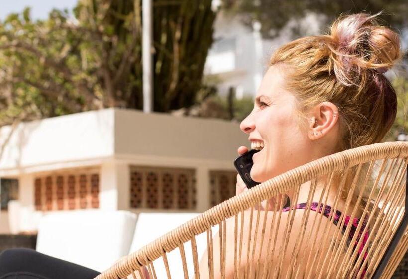 호텔 Houm Nets  Adults Only