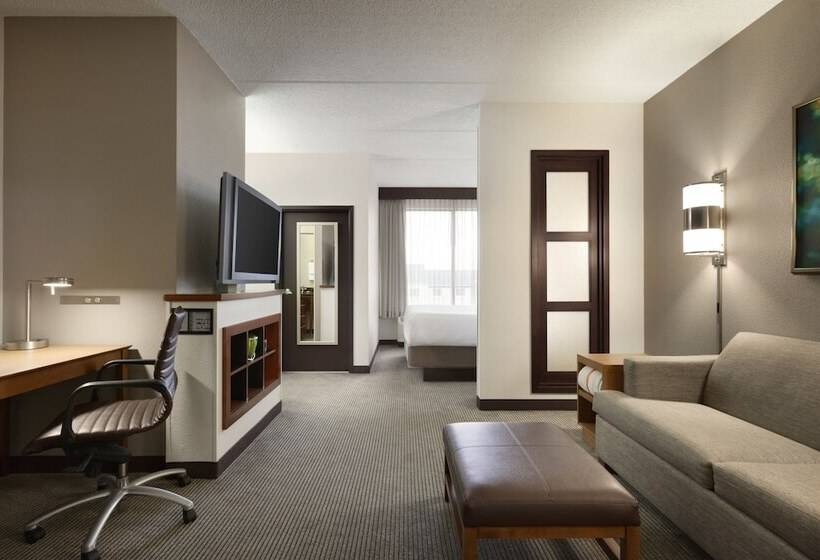 هتل Hyatt Place Nashville Airport