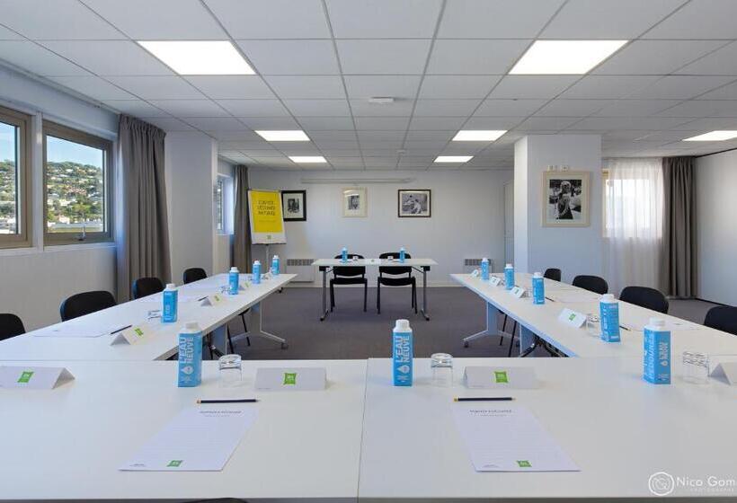 בית מלון כפרי Ibis Styles Cannes Le Cannet