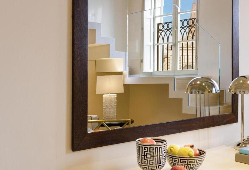 هتل The Place Firenze