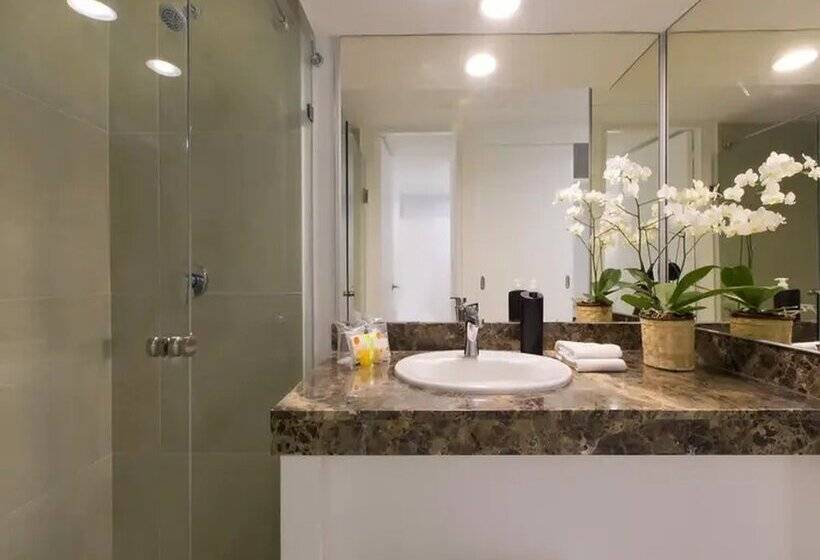 בית מלון כפרי Krystal Beach Acapulco