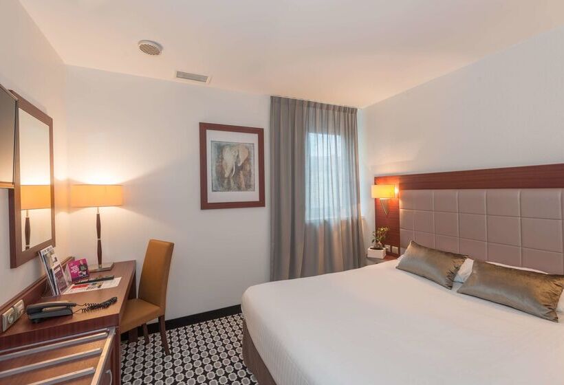 فندق Kyriad Limoges Centre Gare   Atrium