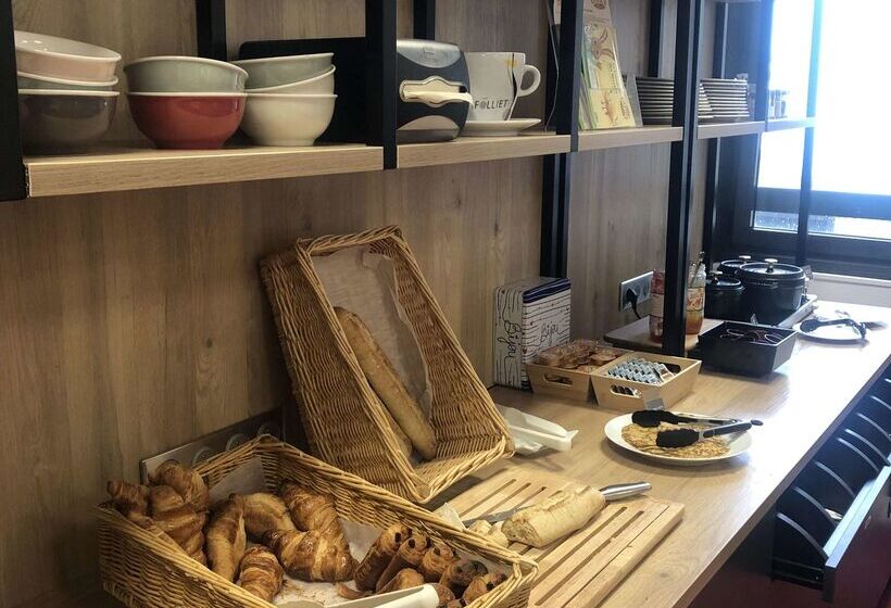 فندق Kyriad Limoges Centre Gare   Atrium