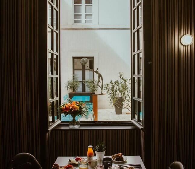 Отель Hôtel La Monnaie Arty & Spa