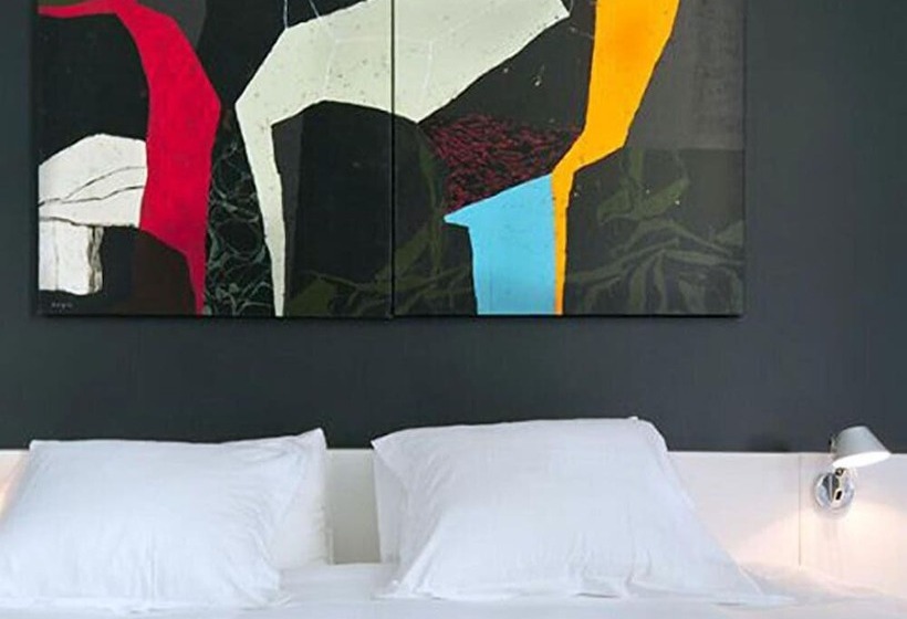 Отель Hôtel La Monnaie Arty & Spa