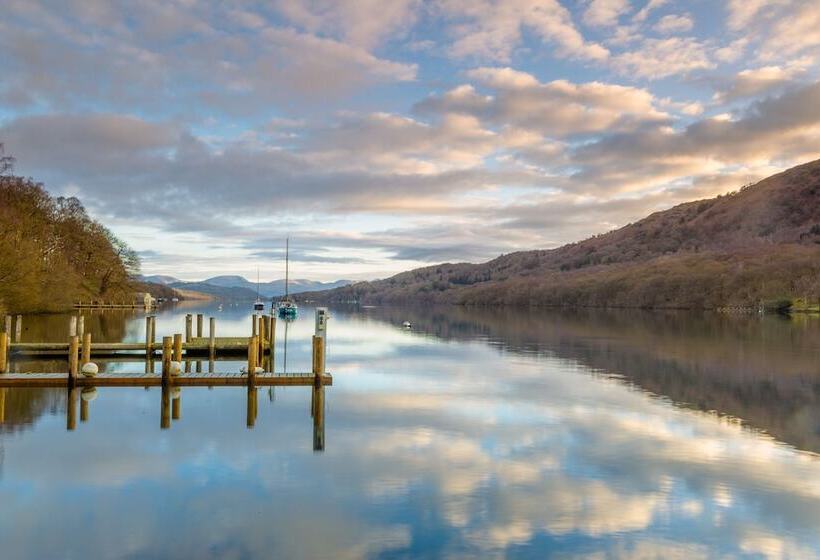 Lakeside Hotel And Spa