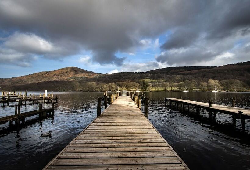 Lakeside Hotel And Spa