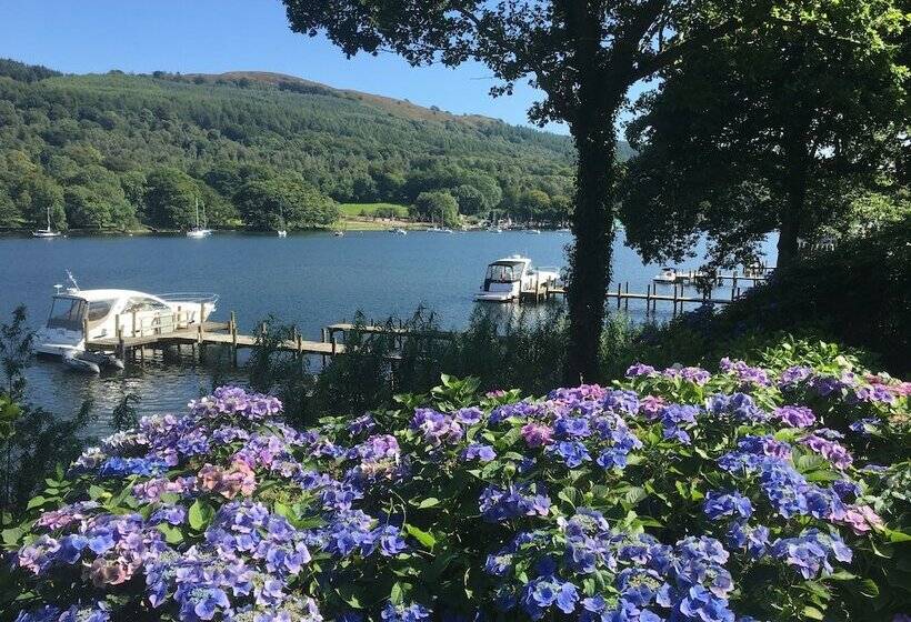 Lakeside Hotel And Spa