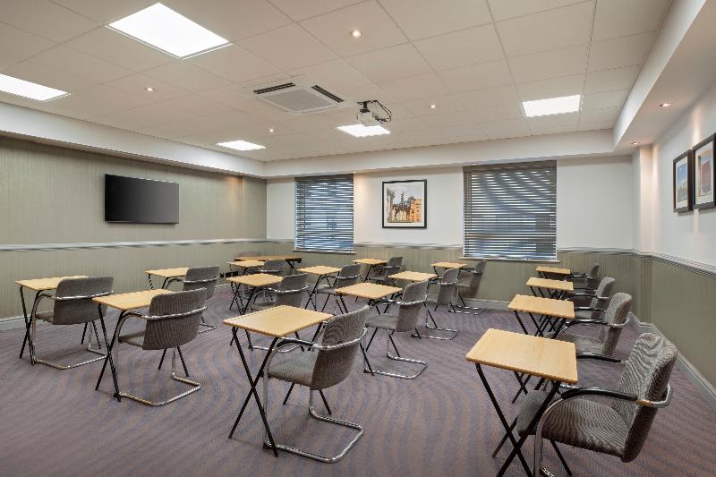 בית מלון כפרי Leonardo Glasgow