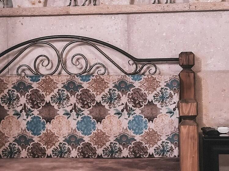 בית מלון כפרי Local Cave House