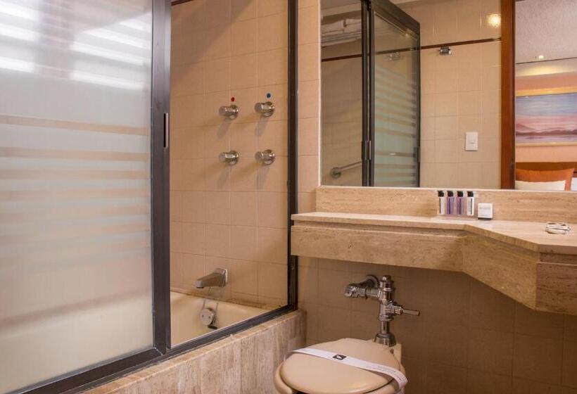 Отель Marlowe Centro Historico