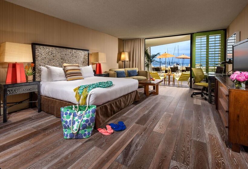 酒店 Maya   A Doubletree By Hilton