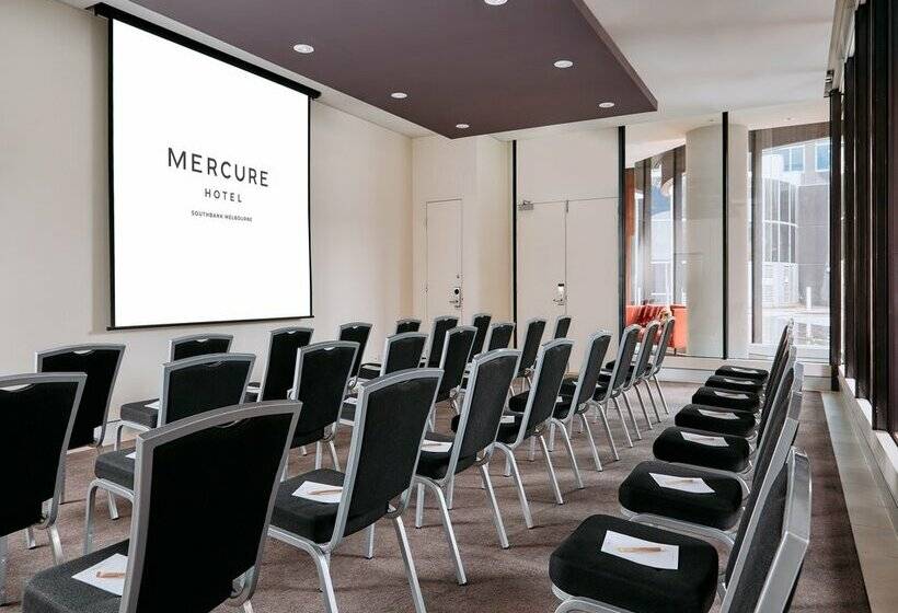 בית מלון כפרי Mercure Melbourne Southbank