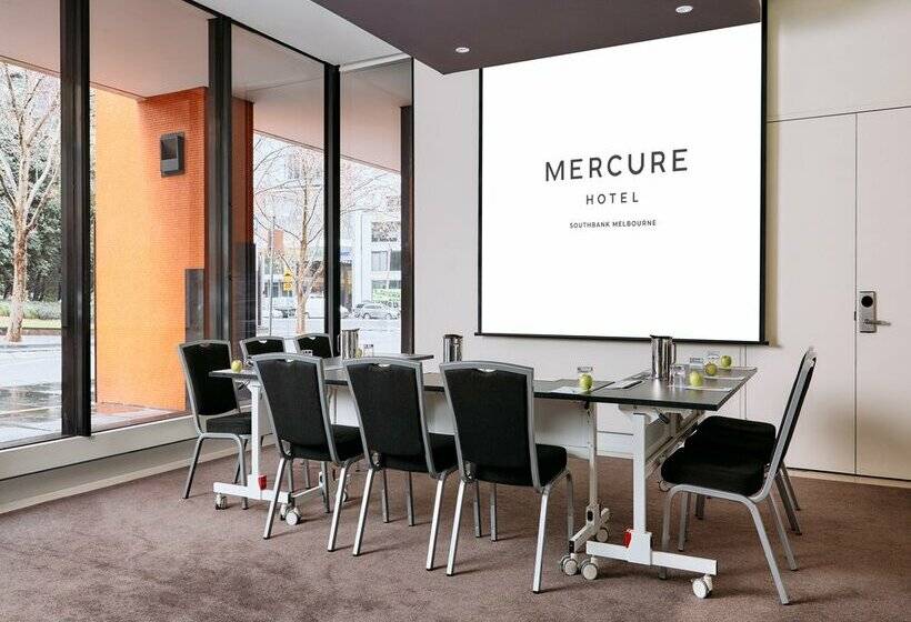 בית מלון כפרי Mercure Melbourne Southbank