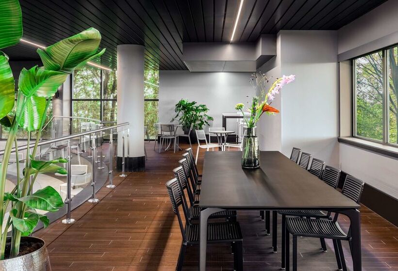 בית מלון כפרי NH Noordwijk Conference Centre Leeuwenhorst