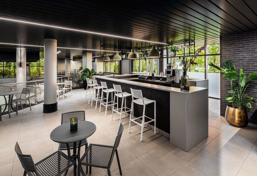 בית מלון כפרי NH Noordwijk Conference Centre Leeuwenhorst