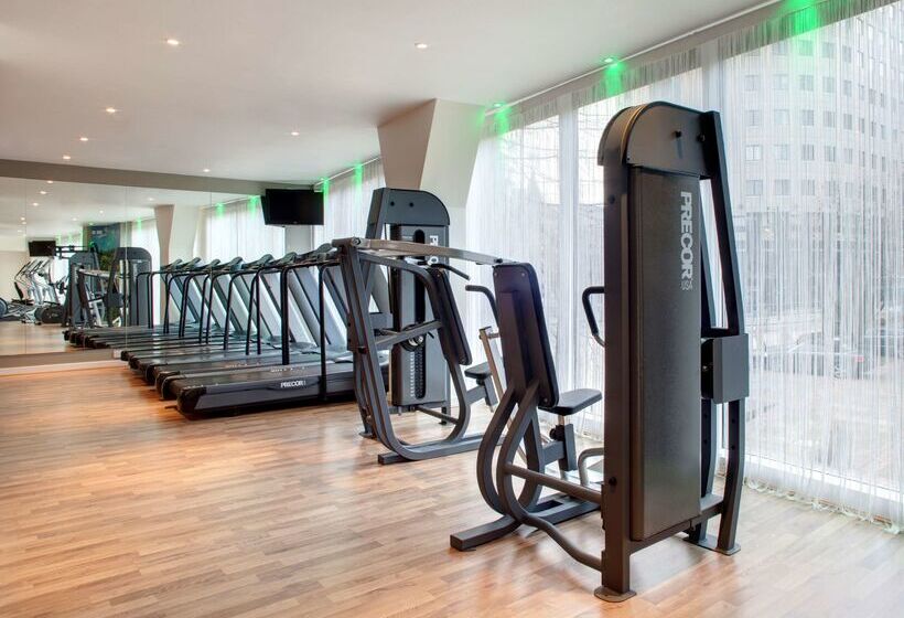 هتل Park Plaza Leeds