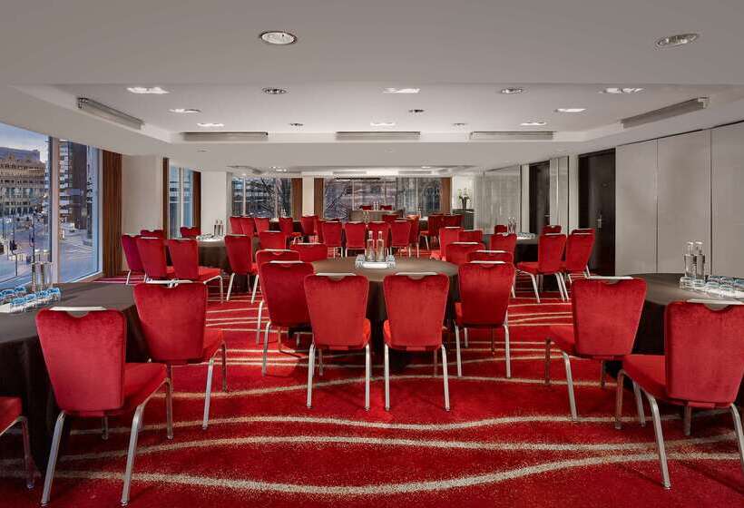 Отель Park Plaza Leeds