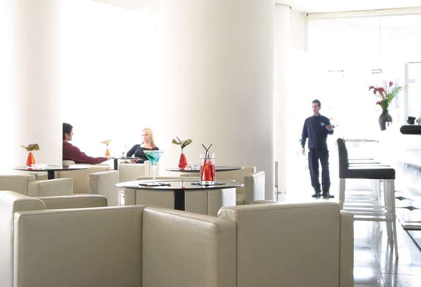 Отель Park Plaza Leeds