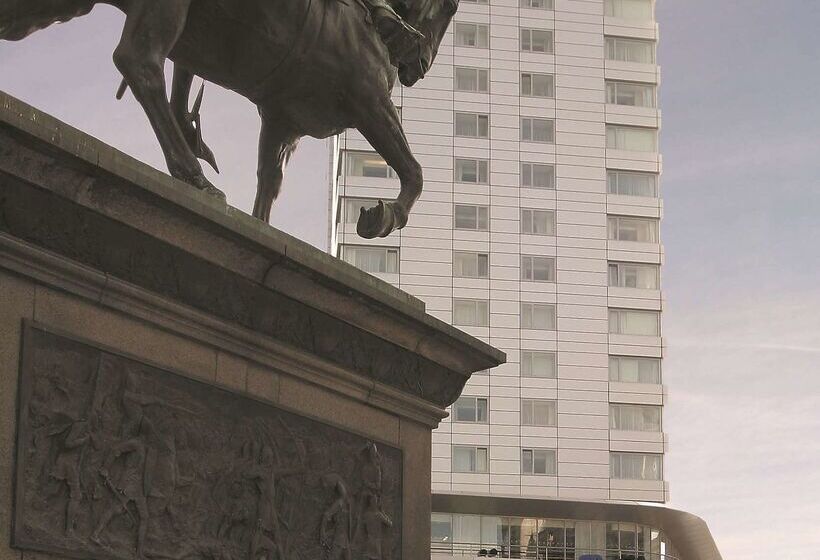 Отель Park Plaza Leeds