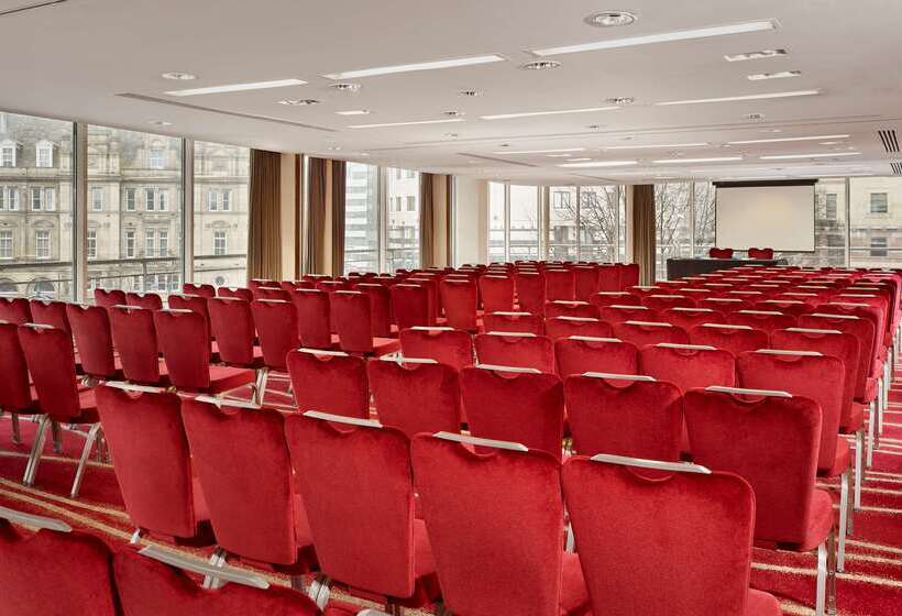 Отель Park Plaza Leeds