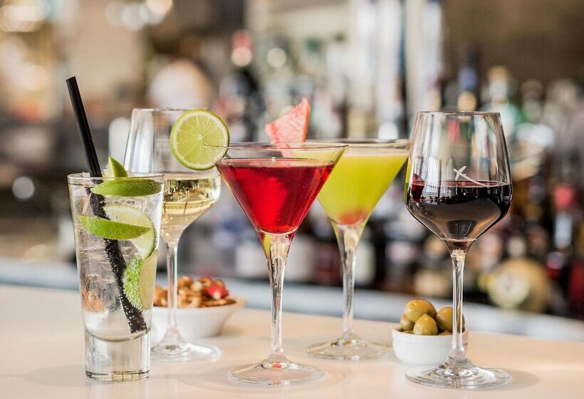 هتل Parkroyal Melbourne Airport