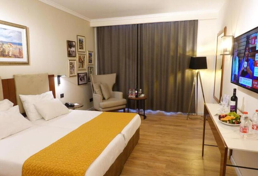 호텔 Plaza Nazareth Illit