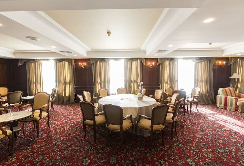 호텔 Plaza Nazareth Illit