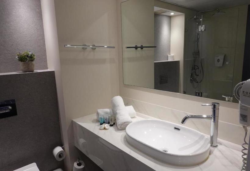 호텔 Plaza Nazareth Illit