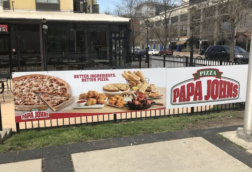 Quality Hotel & Suites At The Falls